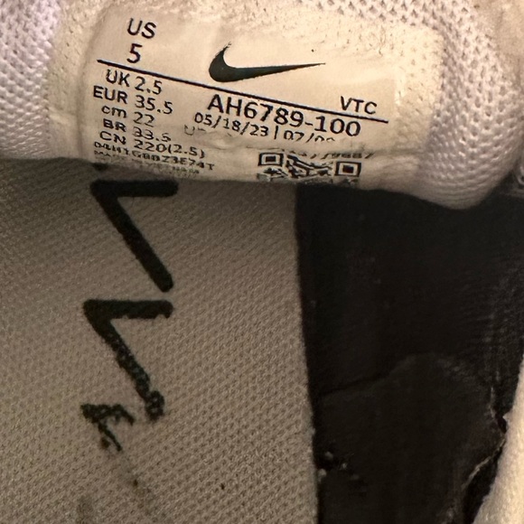 Nike Airmax 270-SZ 5 - Picture 2 of 11